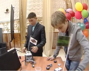 1395896472_robot