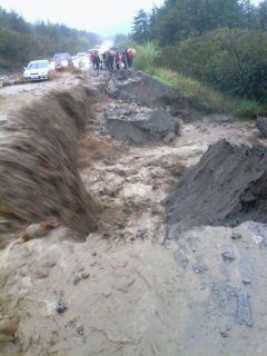 CqyM1XqXgAAV_GJ.jpg_large