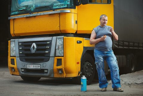 licence-plates-trucker