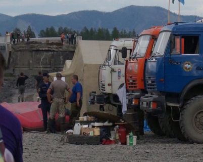 Движение через реку Эльги в Якутии восстановлено в Магадане « автомагадан